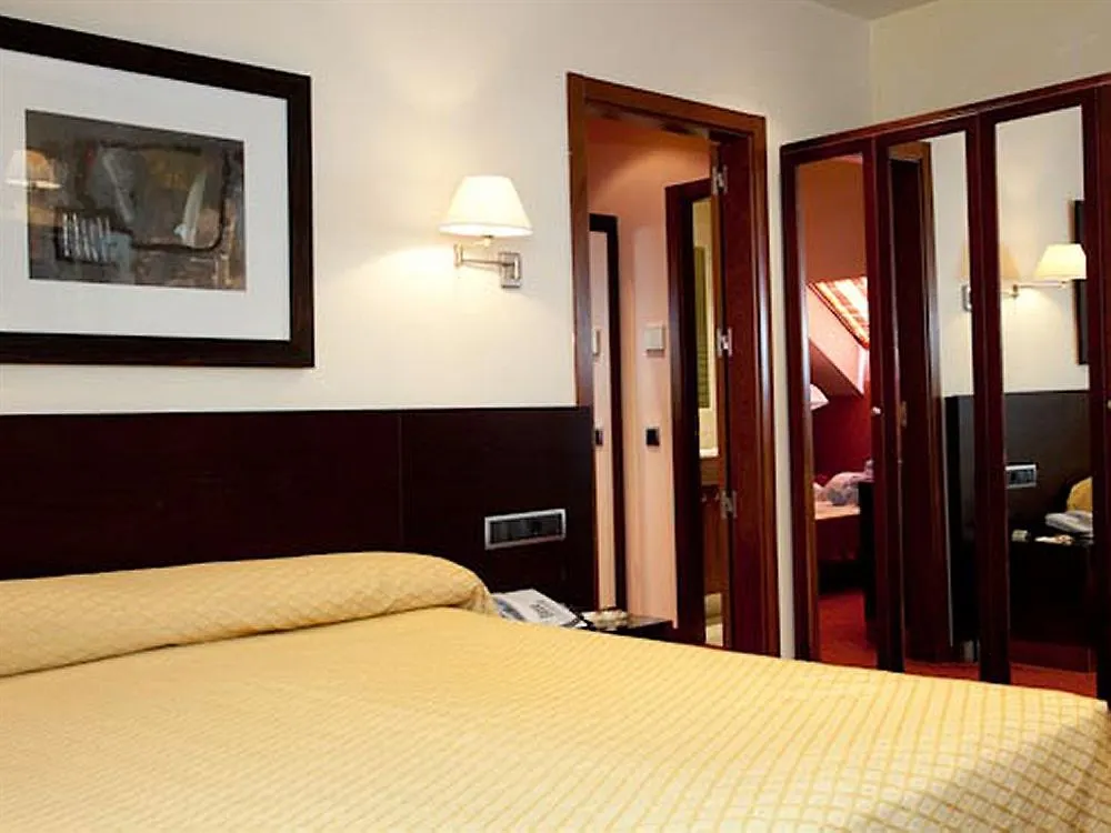 Hotel San Juan De Los Reyes Толедо