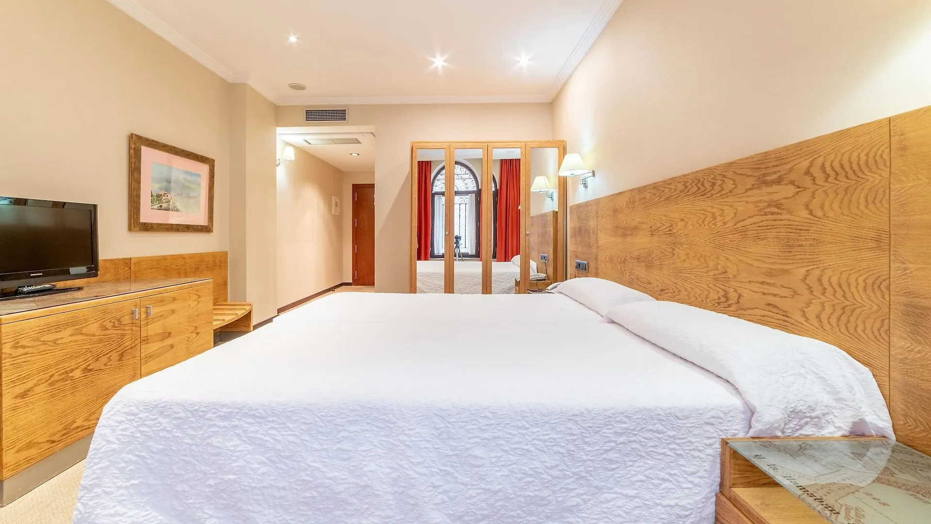 Hotel San Juan De Los Reyes Toledo 4*,