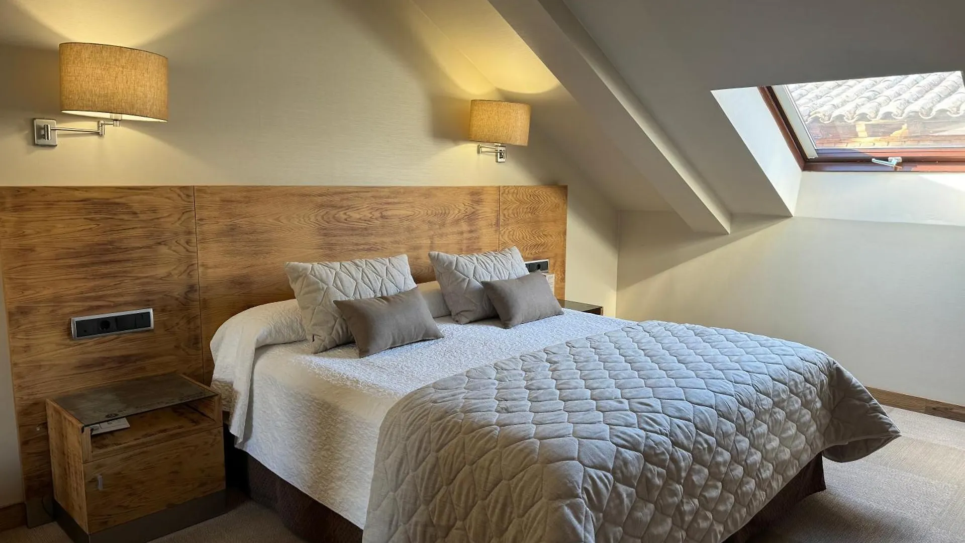 Hotel San Juan De Los Reyes Toledo 4*,  Spain